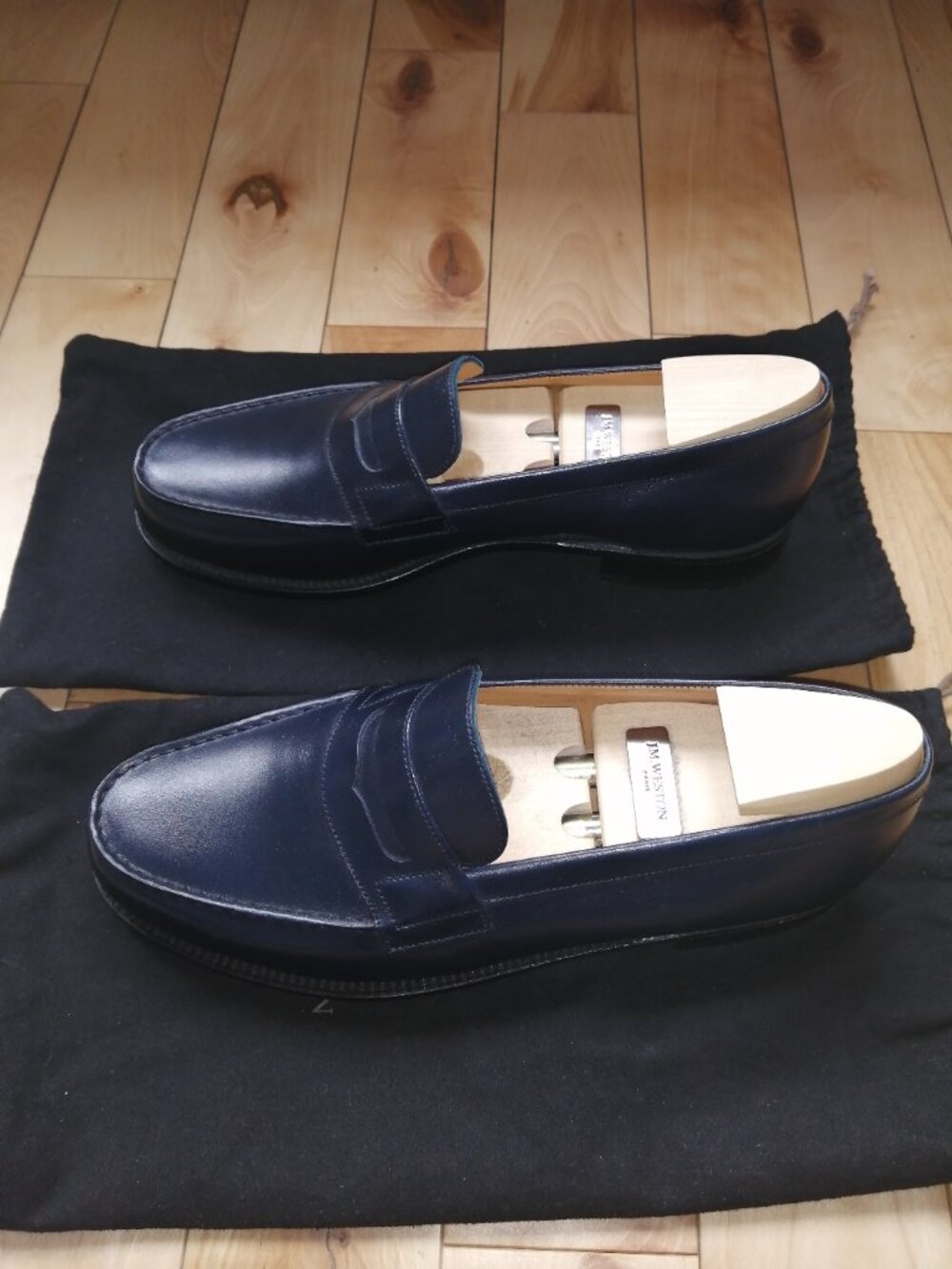 BEAUTIFUL PAIR OF JM WESTON LOAFER NAVY BLUE LIKE NEW - Picture 2 of 5